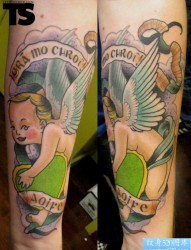 手部一款个性天使纹身图案