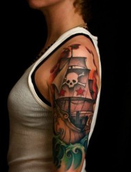 手臂海盗船纹身图案