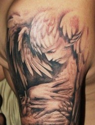 纹身馆推荐一款手臂天使纹身图案