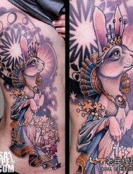 一款侧腰school兔子纹身图案