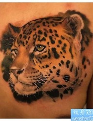 胸口豹子纹身图案
