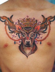 胸口麋鹿V纹身图案