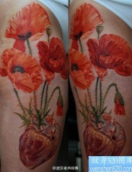 美丽异常的罂粟花纹身图案