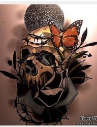 一款彩色欧美骷髅蝴蝶纹身图案