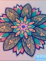 一款彩色梵花纹身图案