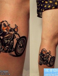 最好的纹身馆推荐一款腿部摩托车纹身图案