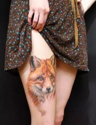 性感妩媚的女性妖狐纹身