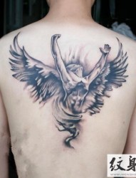 背部半背神圣的天使纹身图案