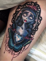 手臂上恐怖的僵尸新娘纹身图案来自叶尔万德·阿科波夫