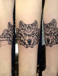 25款帅气的几何图形和狼纹身图案
