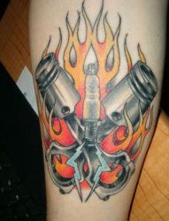 男性喜爱的代表激情燃烧与动力的活塞纹身图案