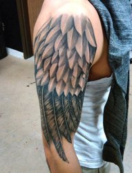 多款男性帅气的手臂上的天使翅膀纹身图案
