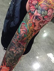 生动的新传统风格花臂纹身图案来自于纹身师约翰尼