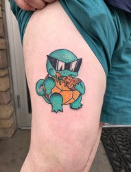 腿部彩色纹身杰尼龟纹身动漫人物的纹身图片