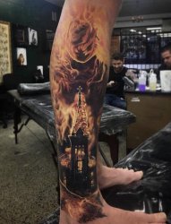男生腿部纹身点刺技巧建筑物纹身火焰纹身图片