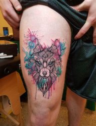 大腿上彩绘纹身技巧简单个性线条纹身狼纹身动物纹身图片