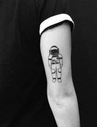 几何元素抽象线条宇航员人物肖像纹身图案