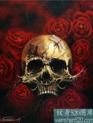 火红玫瑰和金色骷髅纹身