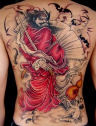 男士背部超酷的钟馗纹身图案