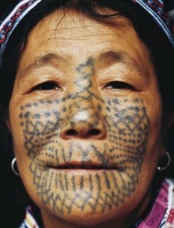 古老流传的中国部落女子