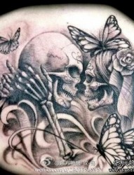 潮流很帅的一张骷髅夫妻纹身图案