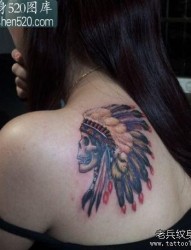 女孩子肩背印第安骷髅纹身图案