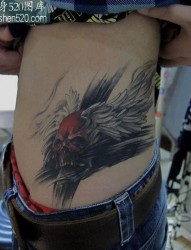 超酷的一张骷髅翅膀纹身