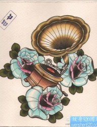 一张欧美风格的玫瑰花与留声机纹身图片