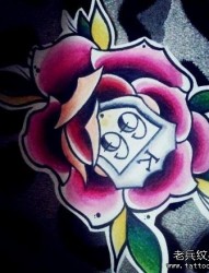 前卫流行的一张玫瑰花纹身手稿