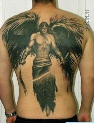 男生背部时尚的超帅的满背天使纹身图片