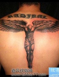 经典的背部守护天使纹身图片