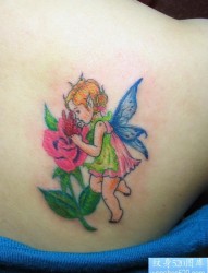 后肩背小天使玫瑰纹身图