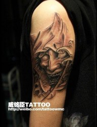 男生手臂流行很酷的一张般若纹身图片