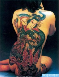 背部日本女姬纹身作品写真图案