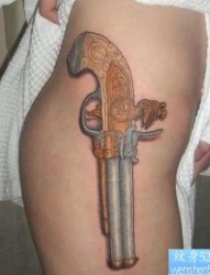 美女手枪纹身图片图案（多图）