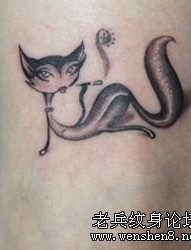 猫咪纹身图片―美女腿部猫咪纹身图片