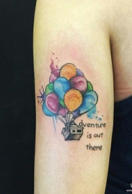 大臂彩色气球字母纹身图案