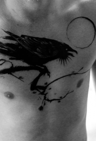 胸口泼墨树枝乌鸦意境纹身图案