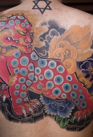 背部传统彩绘唐狮纹身图案