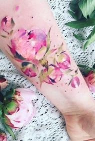 小臂漂亮的小清新花卉纹身图案