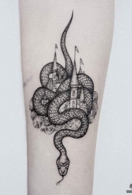 小臂欧美蛇城堡纹身图案