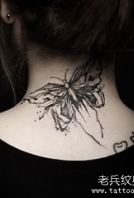 颈部蝴蝶欧美线条泼墨纹身图案