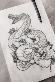 个性的牡丹花蛇纹身图案手稿