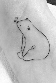 脚踝简单线条小清新熊纹身图案