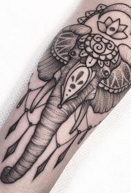 小腿欧美大象点刺纹身图案