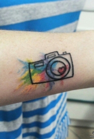 小臂小清新相机泼墨纹身图案
