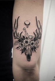 大臂麋鹿花蕊纹身tattoo图案