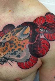 胸部欧美豹头与红色的蛇纹身图案