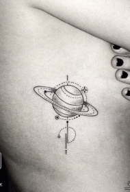 女性侧腰星球点刺小清新纹身tattoo图案