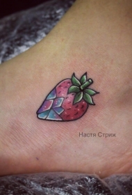 脚背彩色小清新可爱星空草莓纹身图案